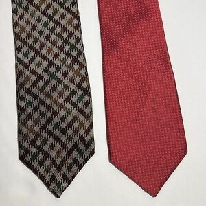 Duck head neckties, lot of 2, good condition. silk